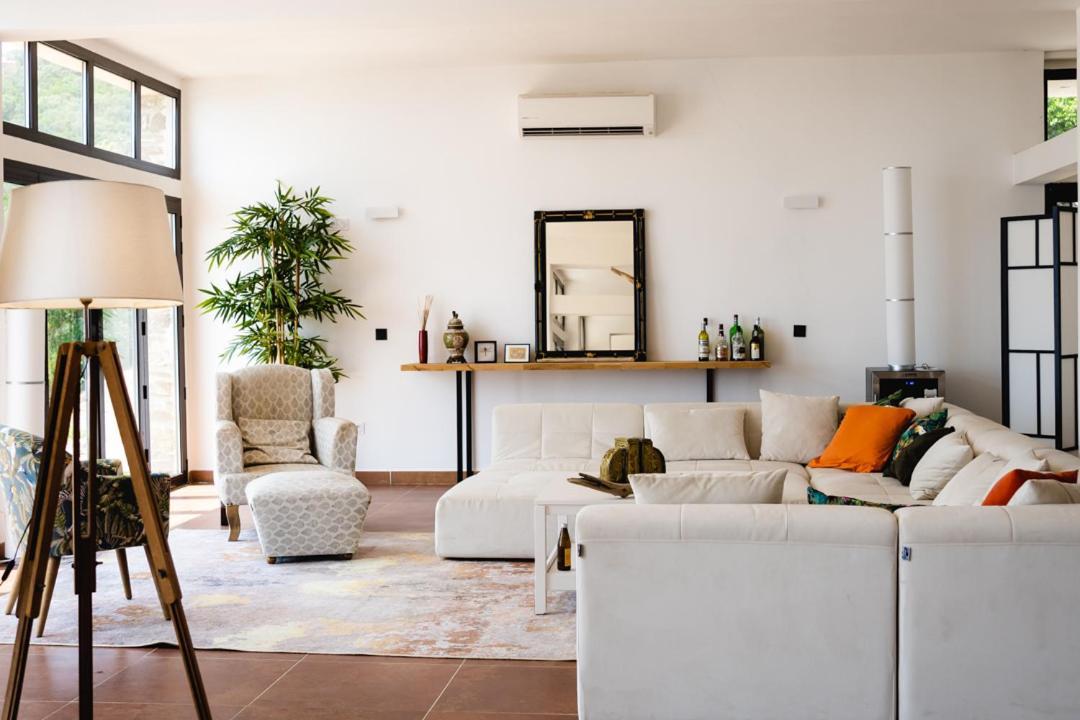 Grande Villa 750 M2 Le Mas Des Chenes Bormes-les-Mimosas Eksteriør billede